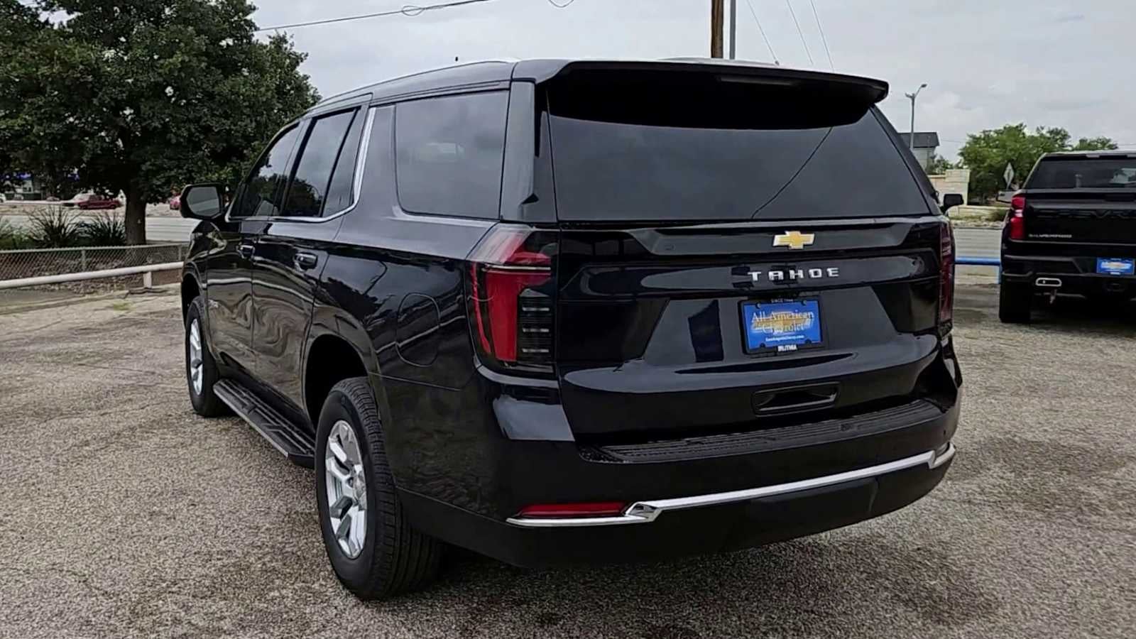 2025 Chevrolet Tahoe LS