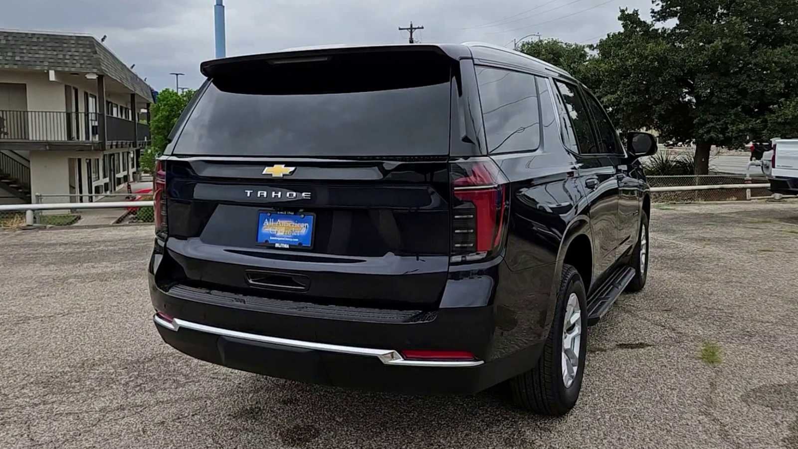 2025 Chevrolet Tahoe LS