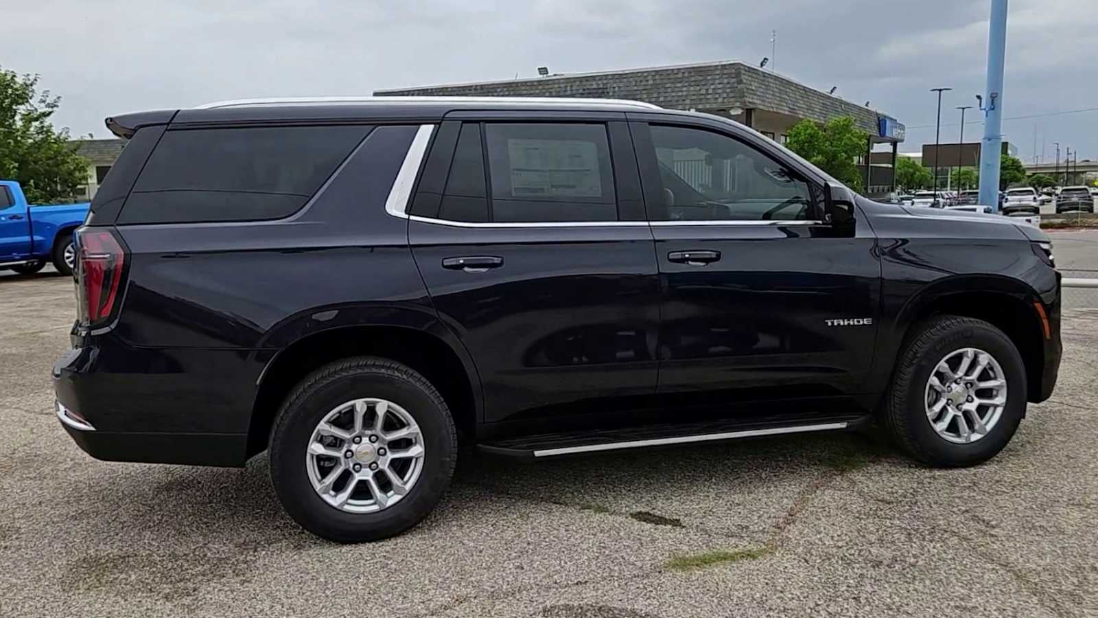 2025 Chevrolet Tahoe LS
