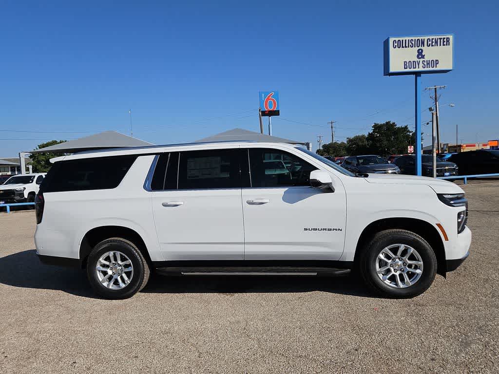 2026 Chevrolet Suburban LT
