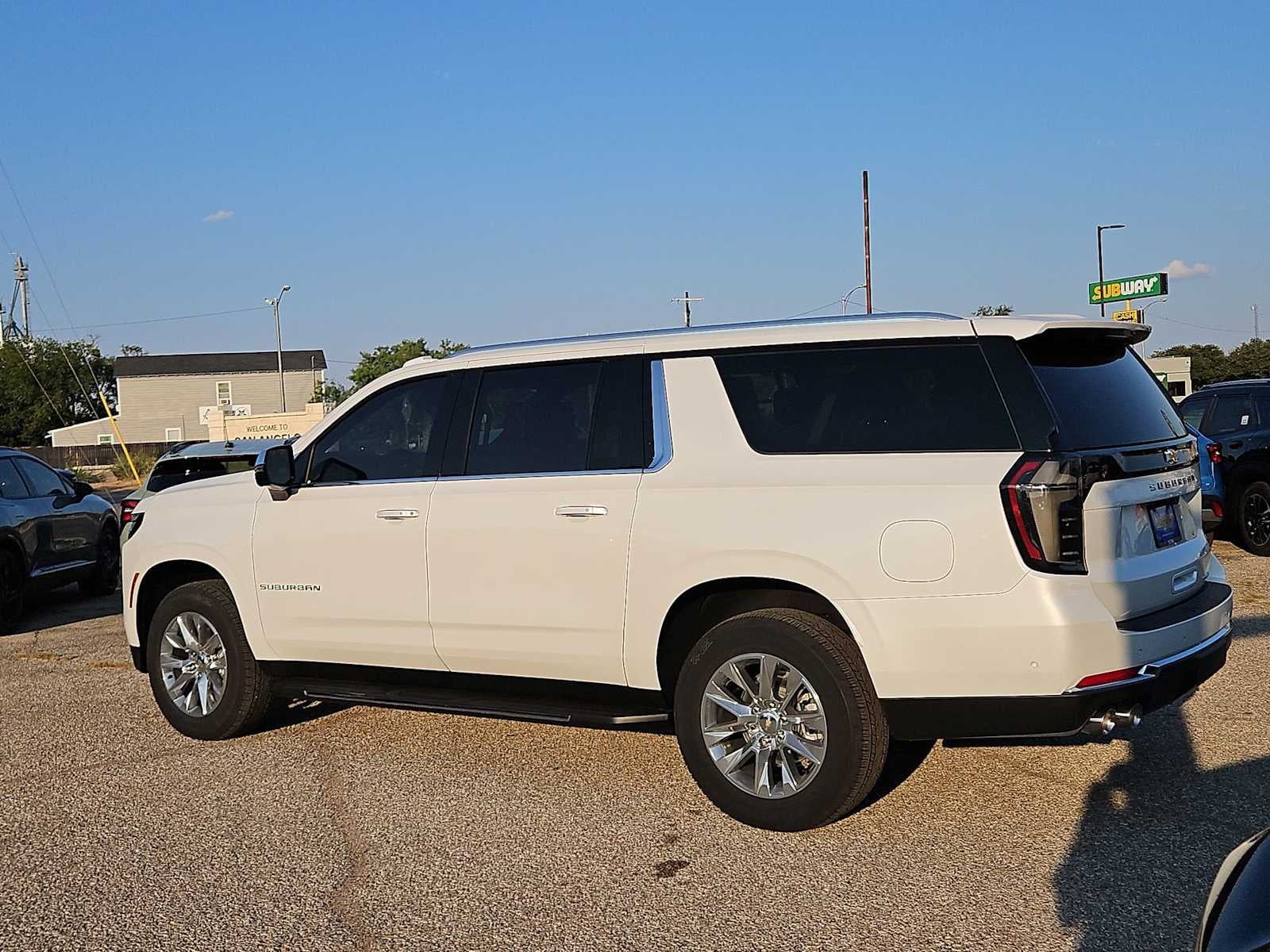 2025 Chevrolet Suburban Premier