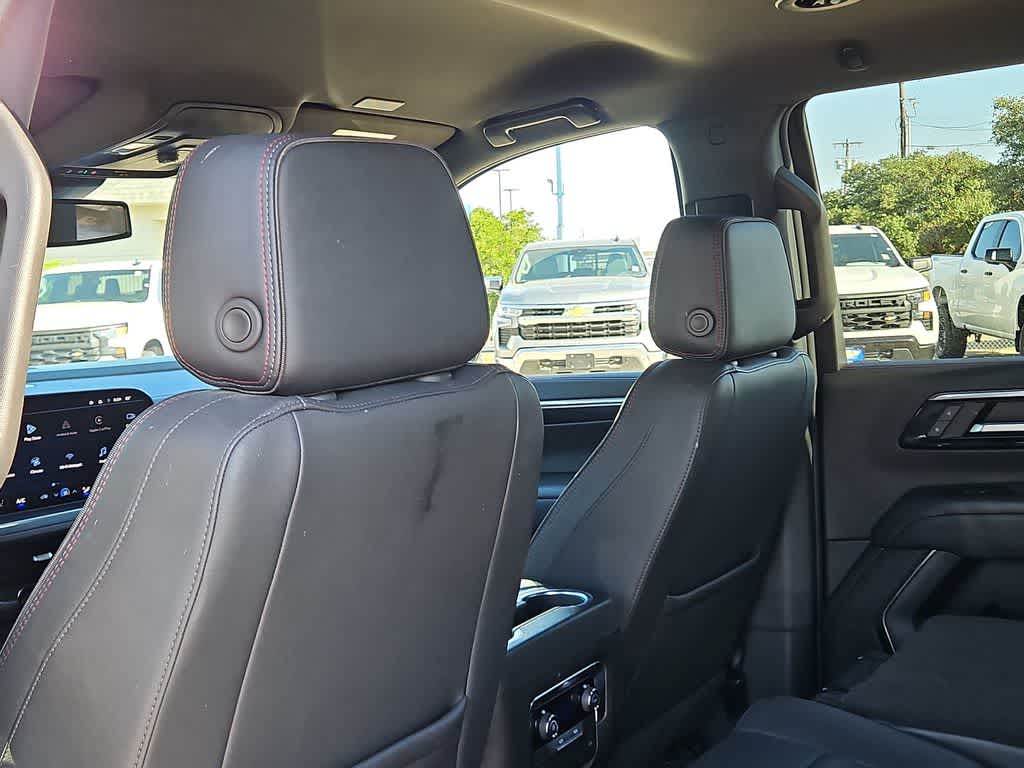 2025 Chevrolet Tahoe RST