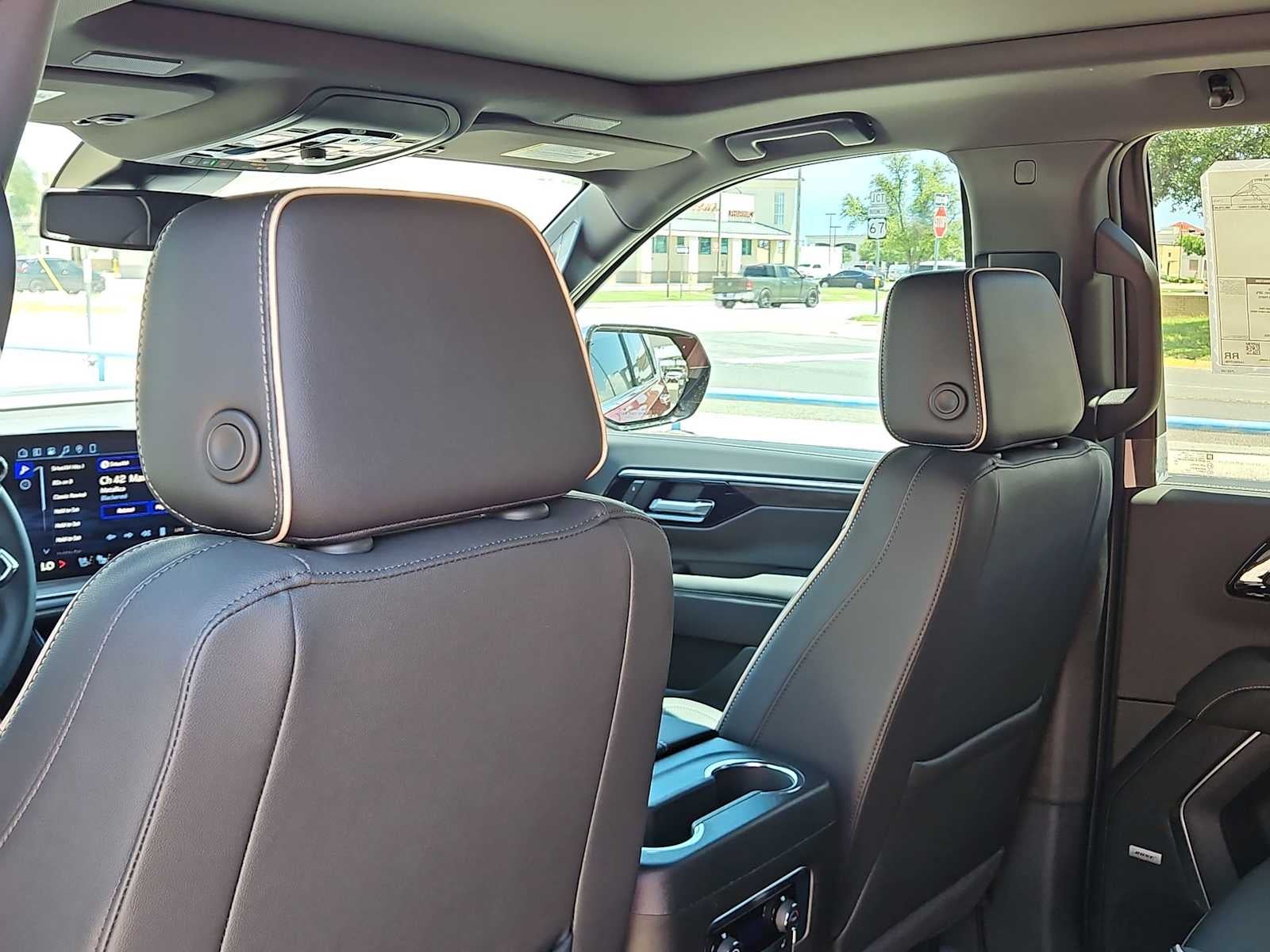 2026 Chevrolet Tahoe Premier - Photo 15