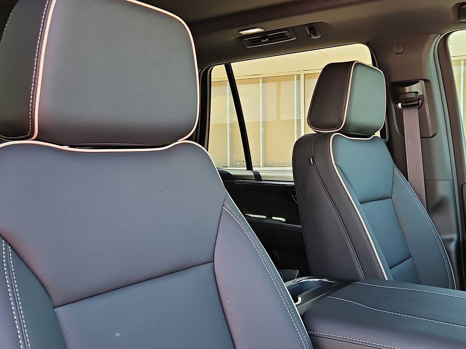 2026 Chevrolet Tahoe Premier - Photo 16