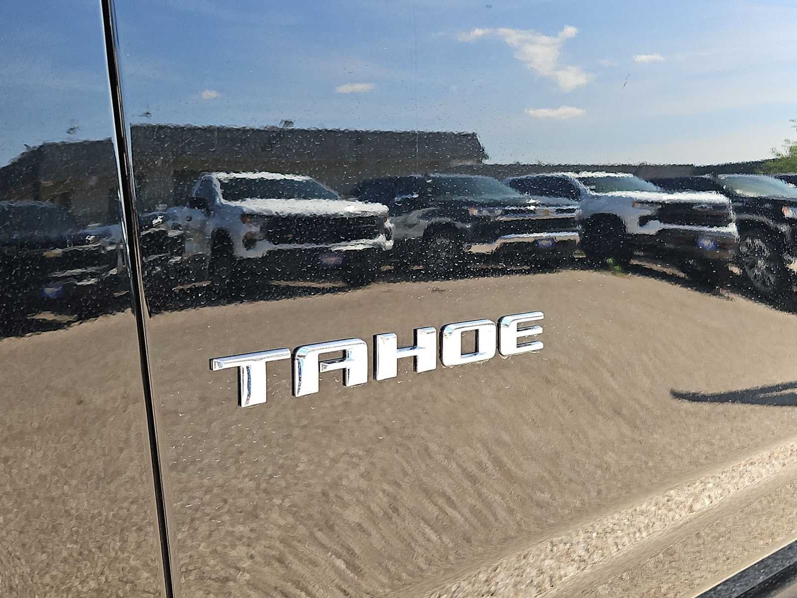 2025 Chevrolet Tahoe Premier - Photo 11