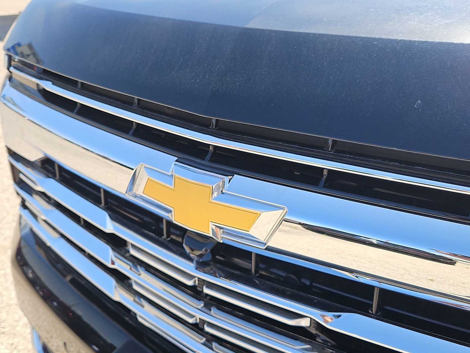 2025 Chevrolet Tahoe Premier - Photo 13