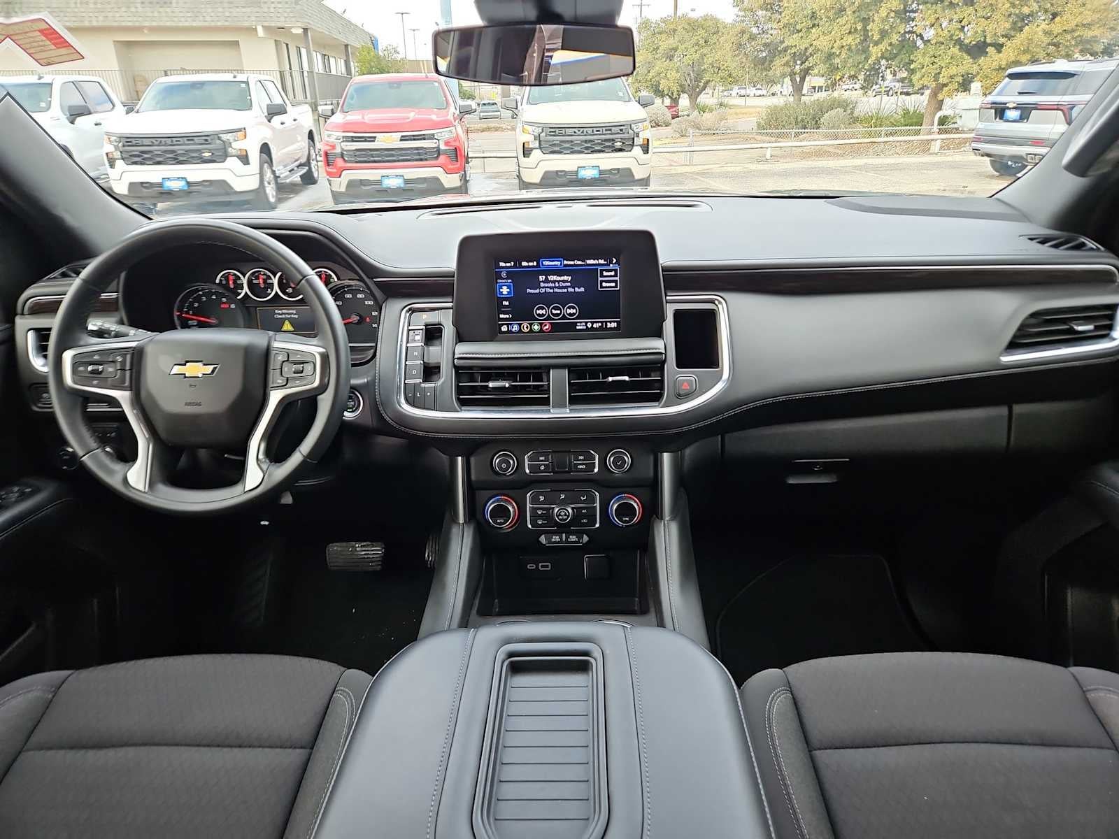 2024 Chevrolet Suburban LS