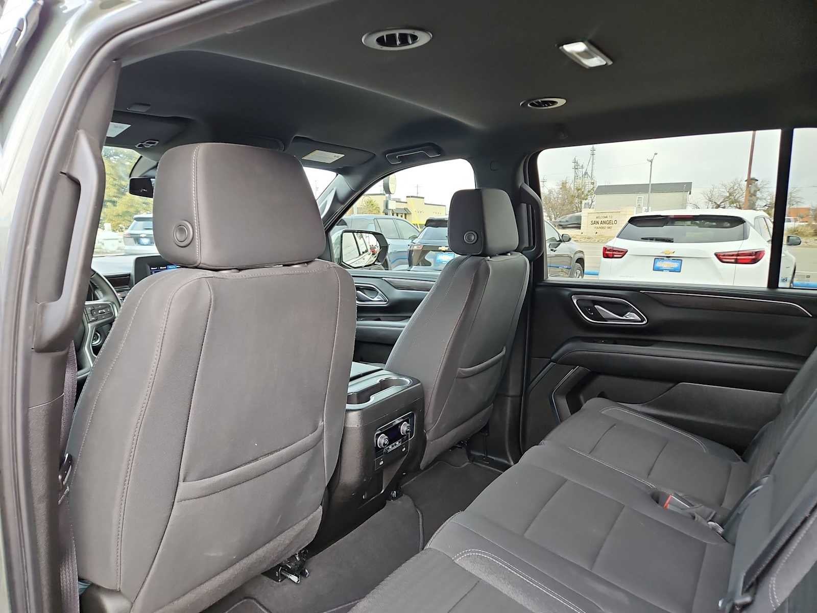 2024 Chevrolet Suburban LS