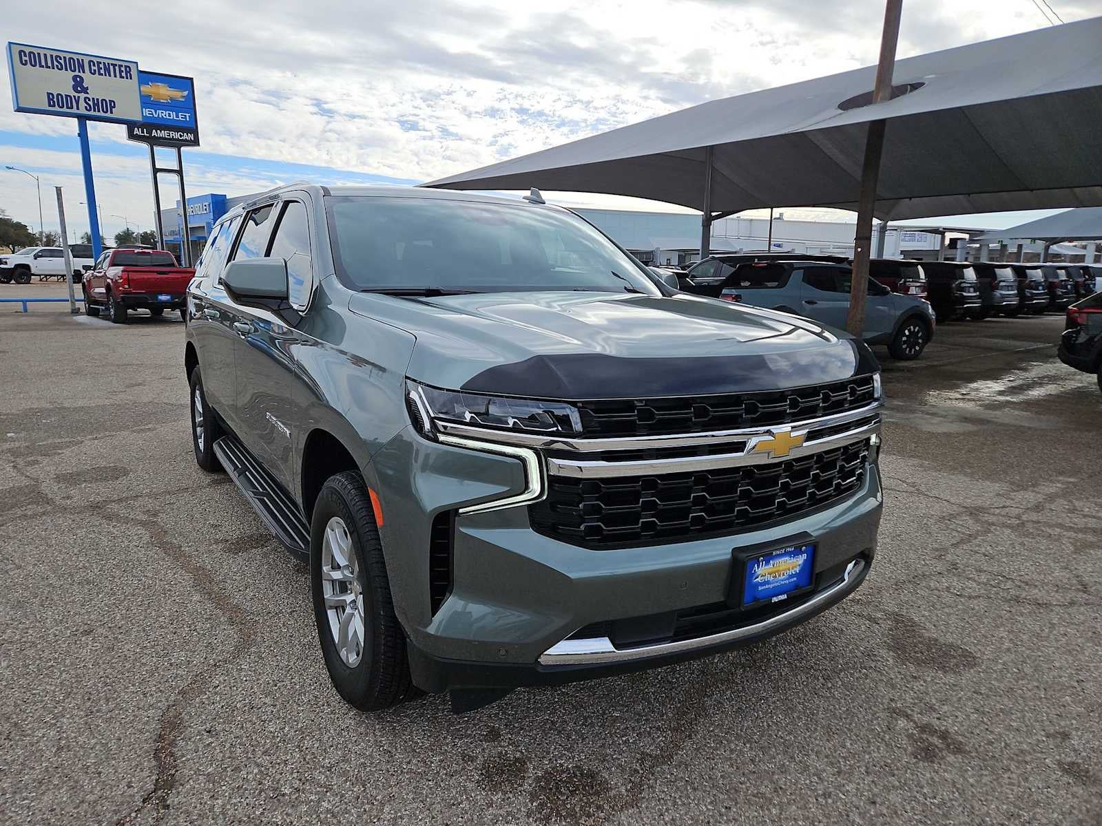 2024 Chevrolet Suburban LS