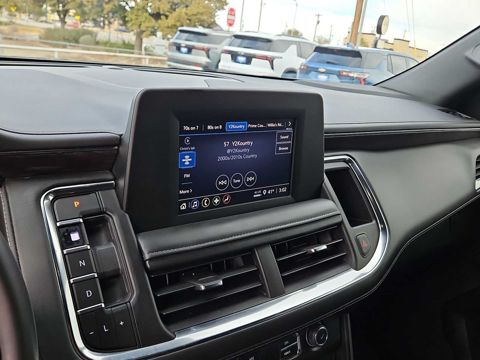 2024 Chevrolet Suburban LS