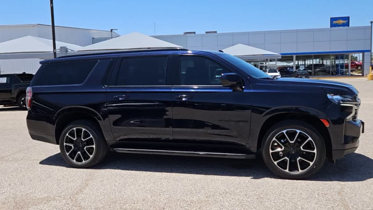2021 Chevrolet Suburban RST