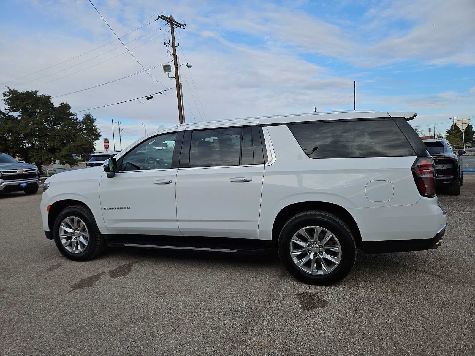 2023 Chevrolet Suburban Premier