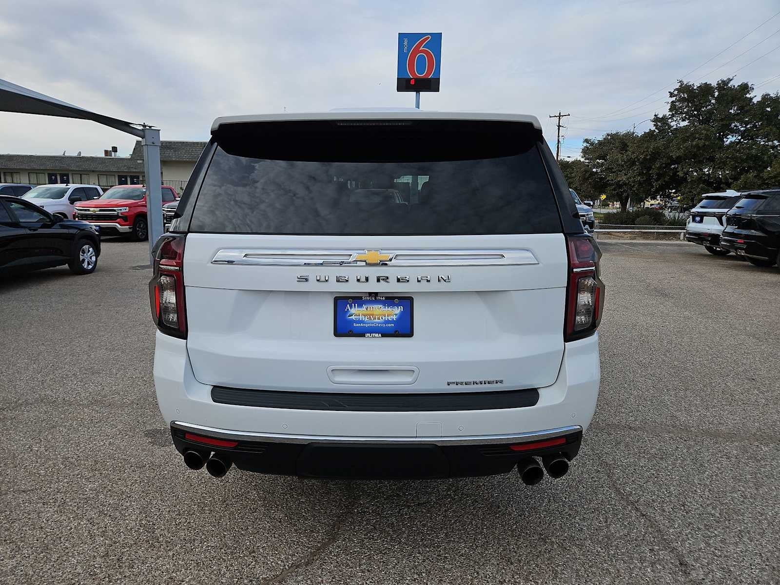 2023 Chevrolet Suburban Premier