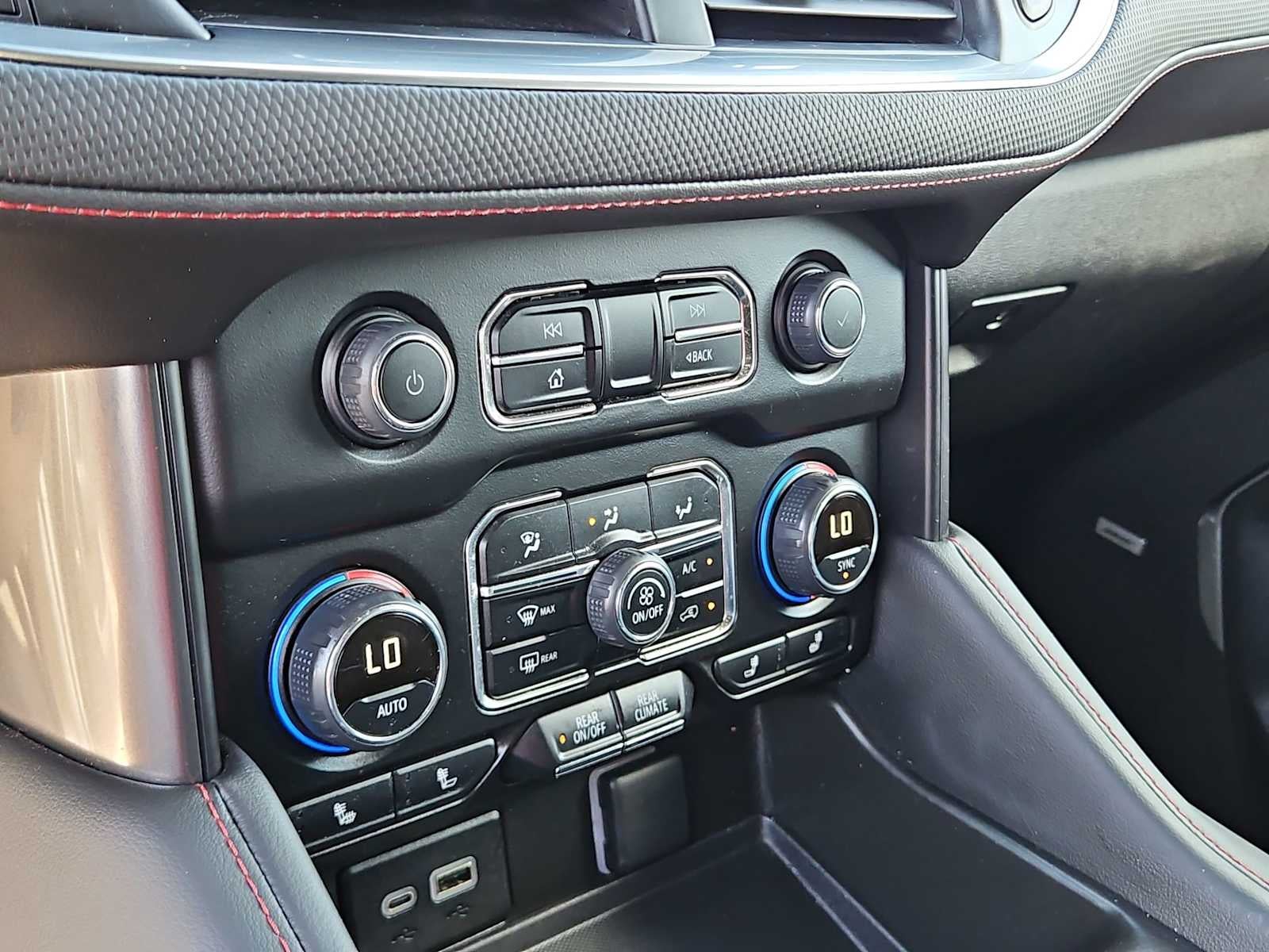2024 Chevrolet Tahoe RST