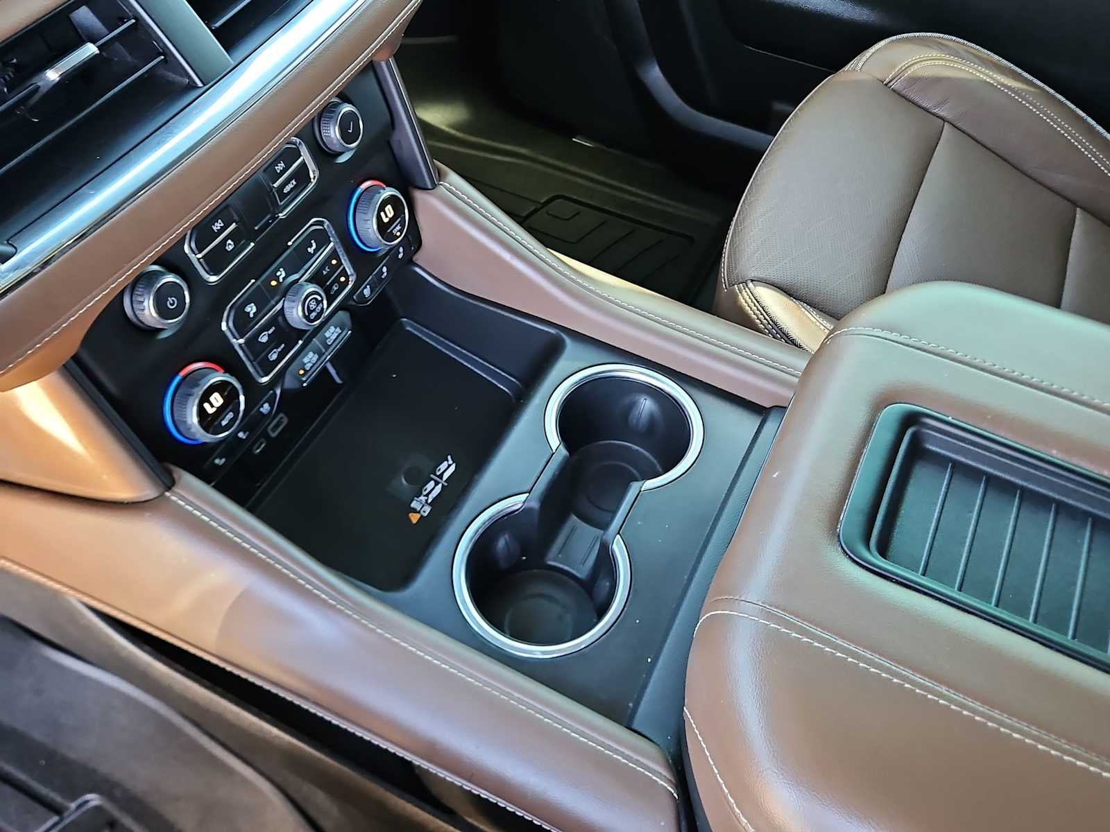 2022 Chevrolet Suburban High Country