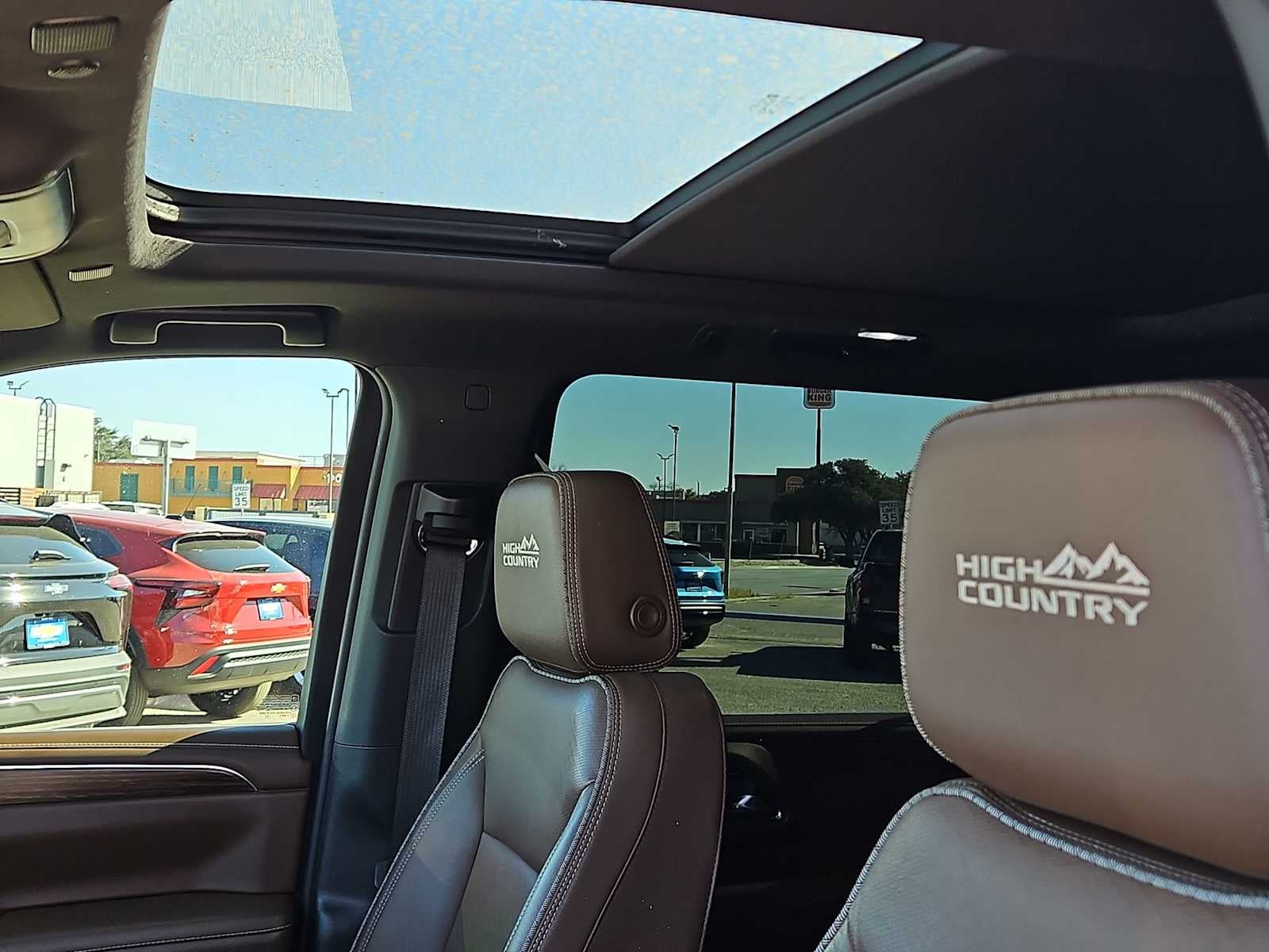 2022 Chevrolet Suburban High Country