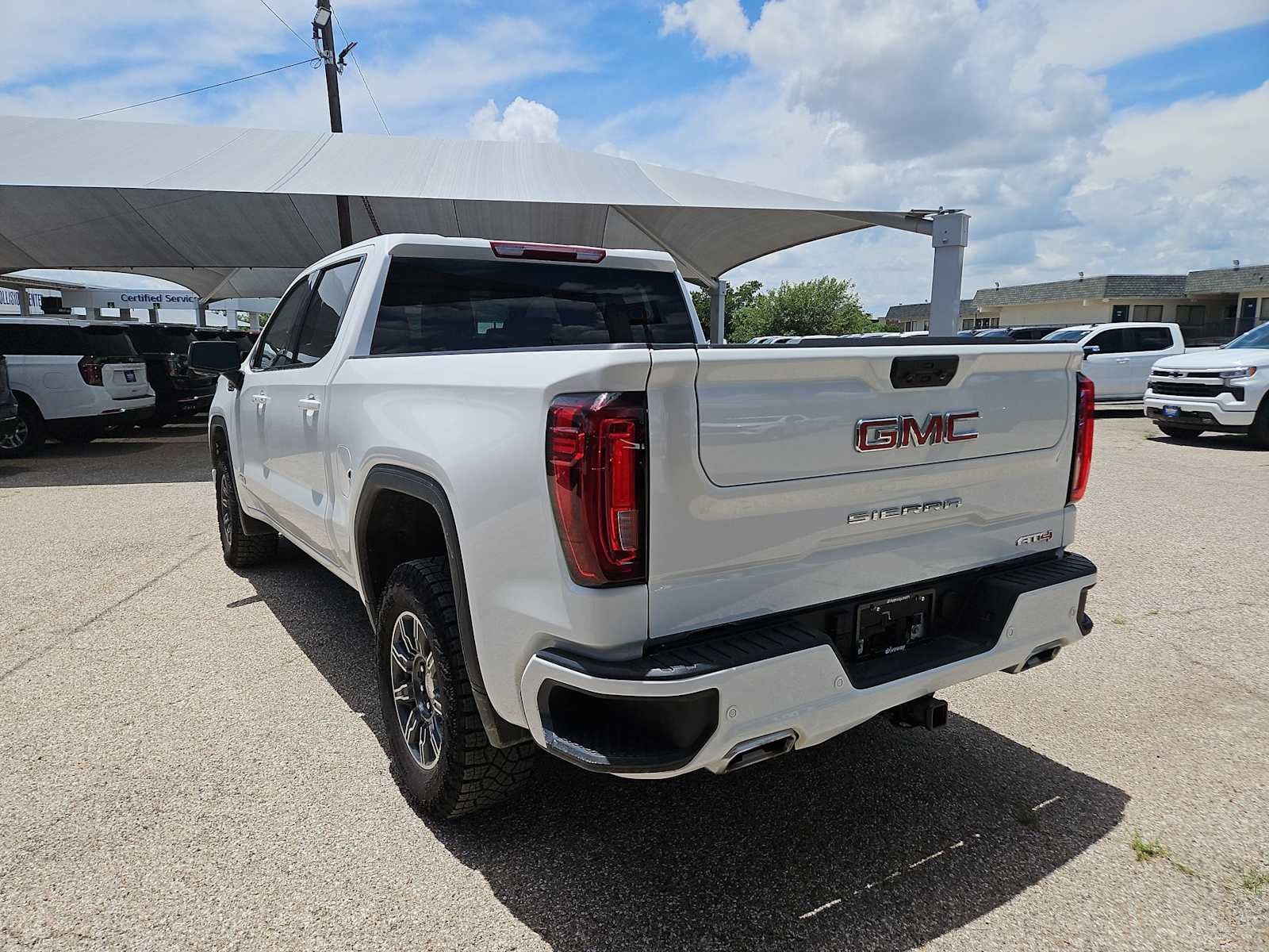 2025 GMC Sierra 1500 AT4