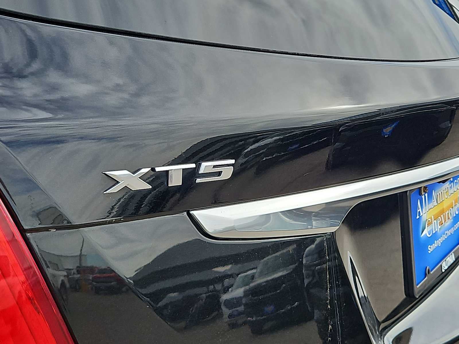 2017 Cadillac XT5 Luxury AWD