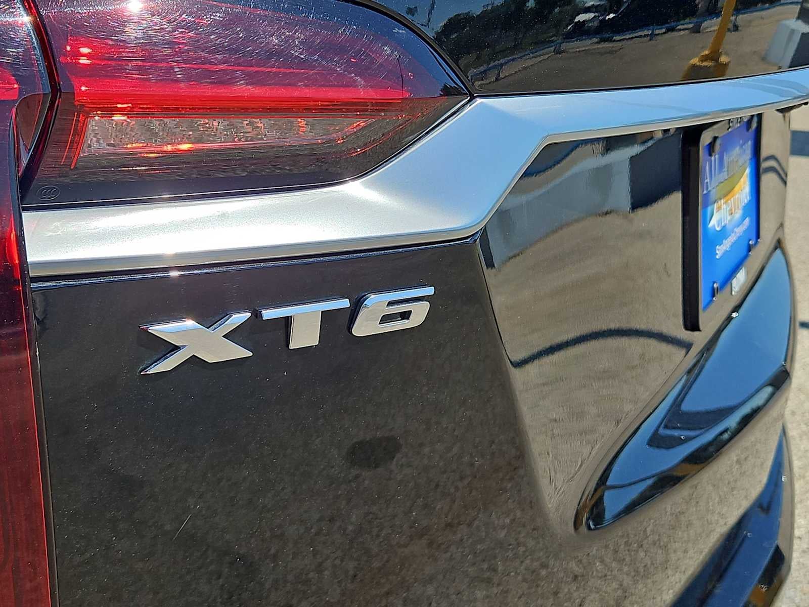 2025 Cadillac XT6 Luxury