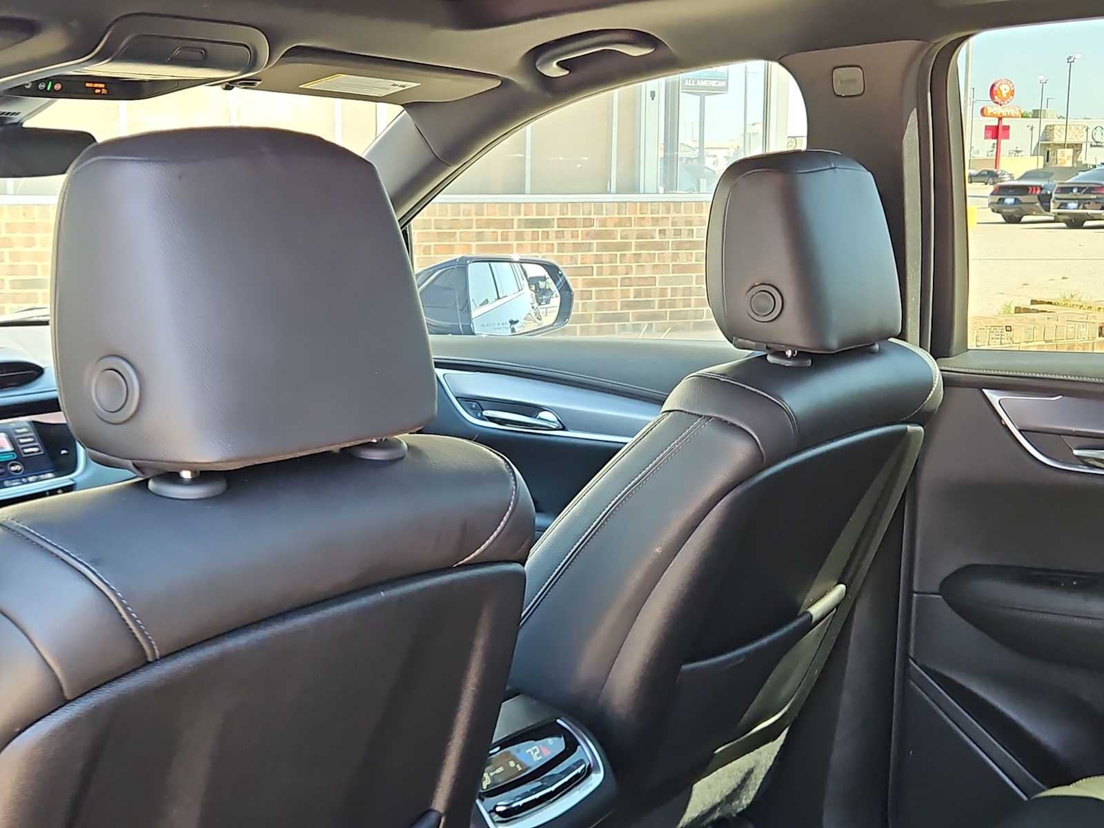 2025 Cadillac XT6 Luxury