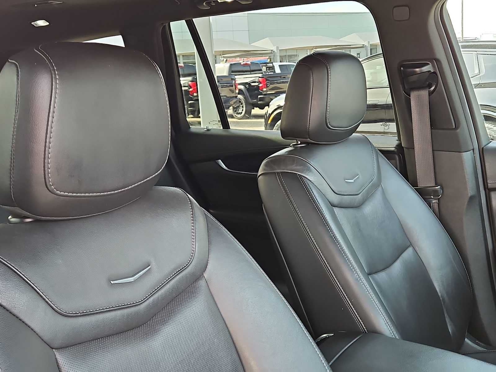 2022 Cadillac XT6 Premium Luxury