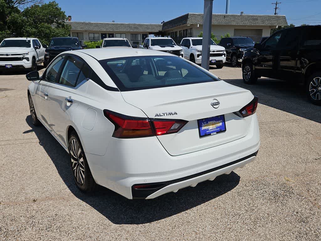 2025 Nissan Altima SV