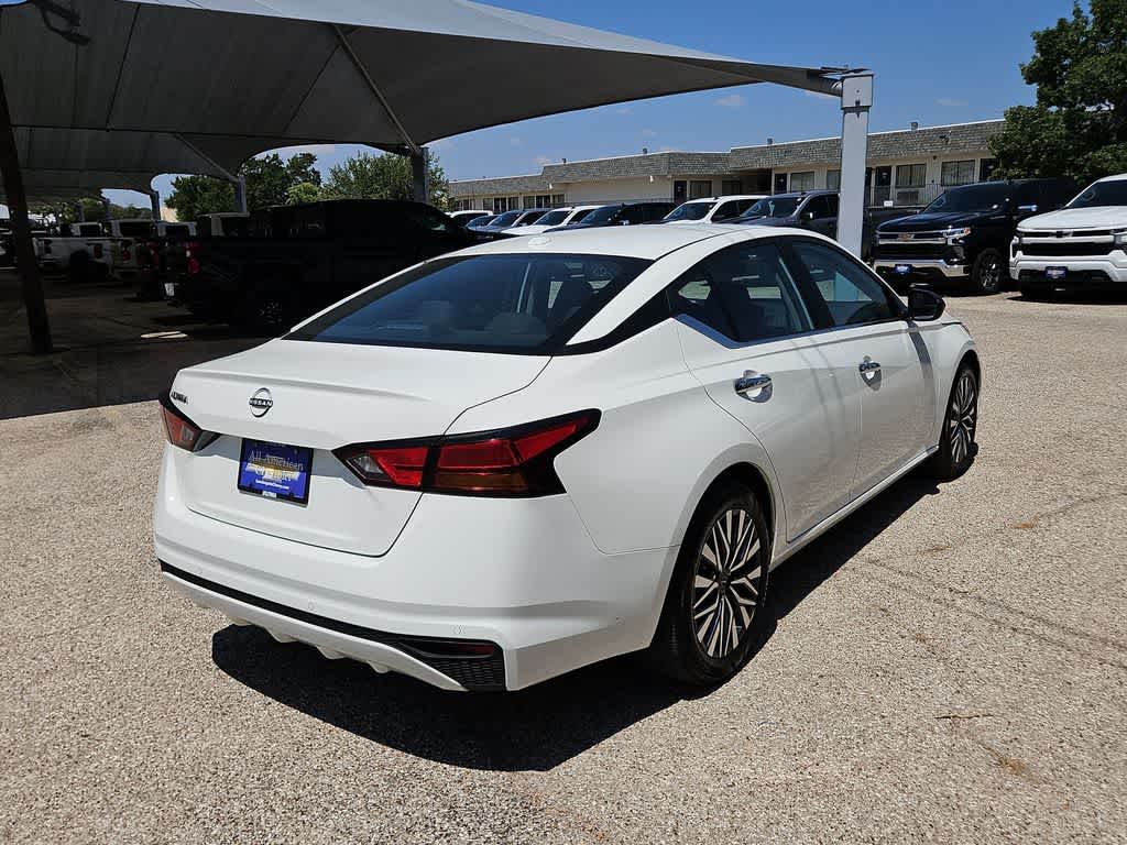 2025 Nissan Altima SV