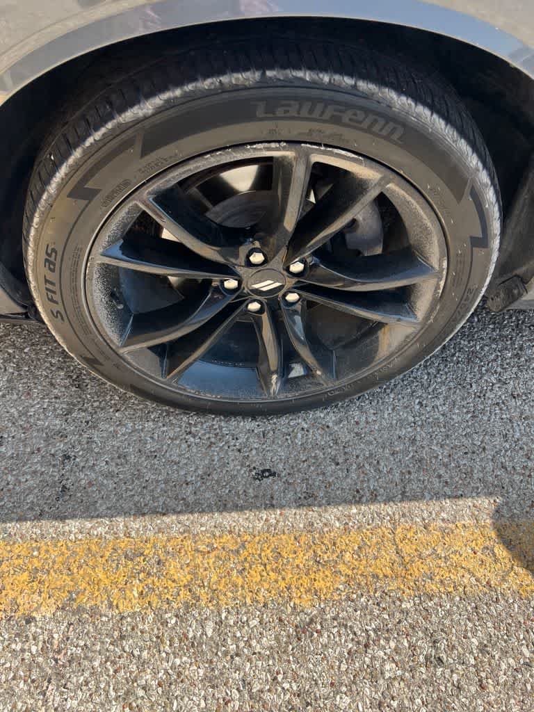 2017 Dodge Challenger SXT Plus