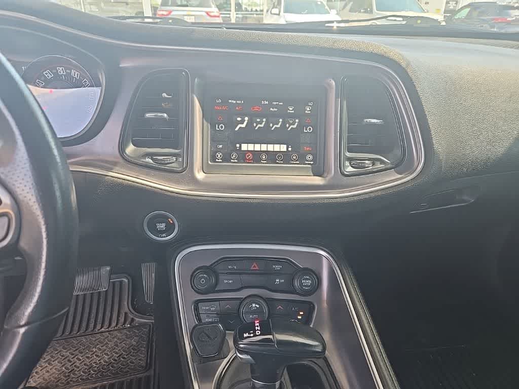 2020 Dodge Challenger SXT