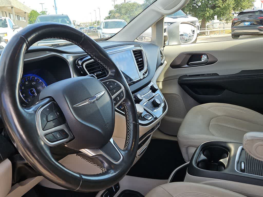 2020 Chrysler Pacifica Touring L Plus