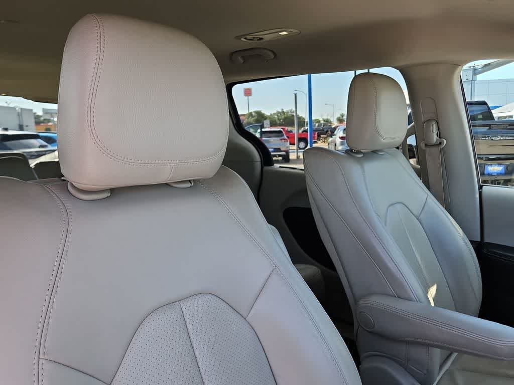 2020 Chrysler Pacifica Touring L Plus