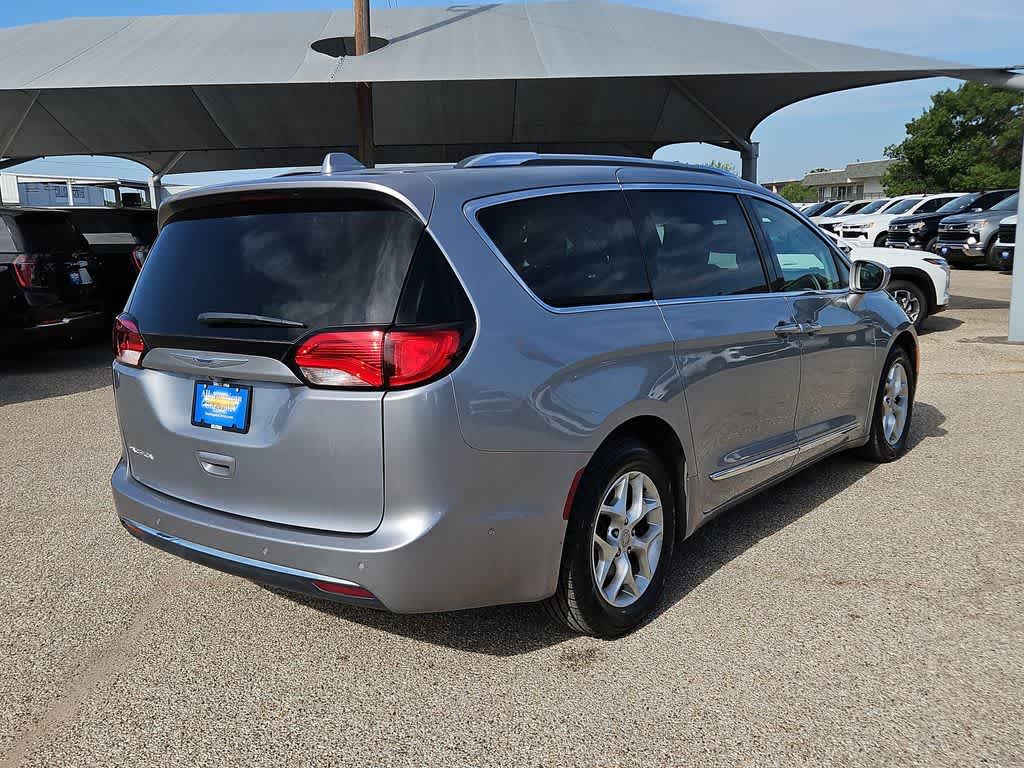 2020 Chrysler Pacifica Touring L Plus
