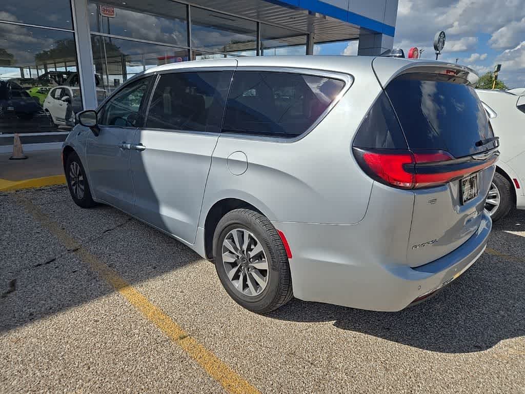 2023 Chrysler Pacifica Hybrid Touring L