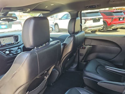 2024 Chrysler Pacifica Hybrid S Appearance Pkg