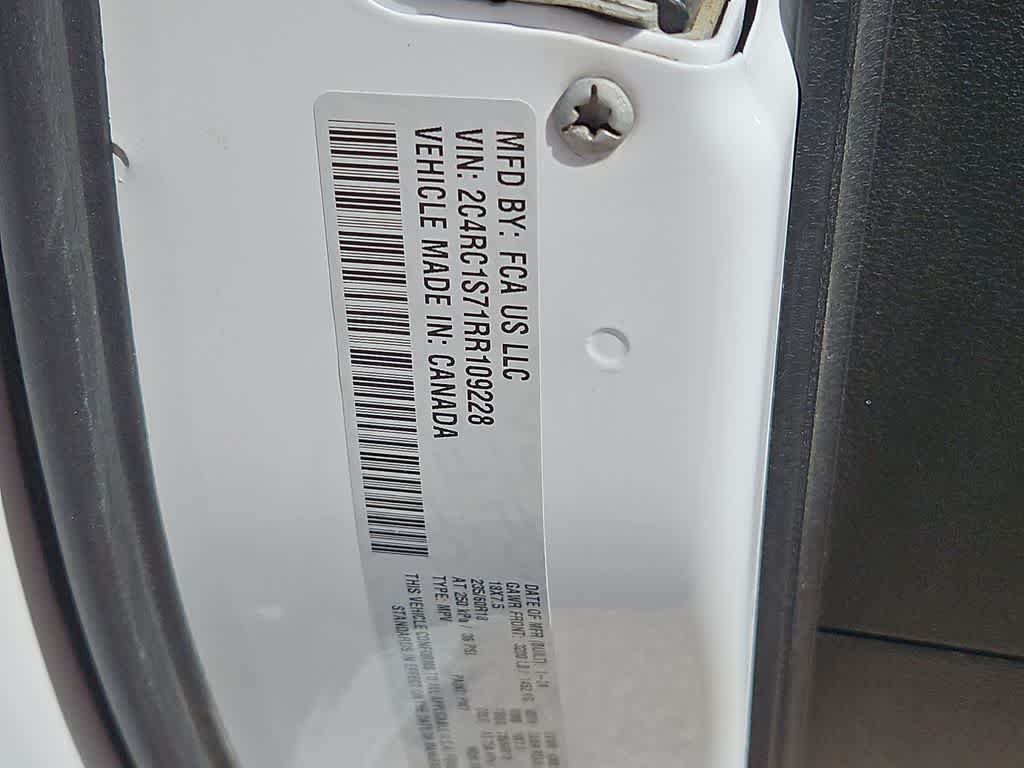 2024 Chrysler Pacifica Hybrid S Appearance Pkg