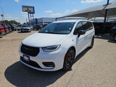 2024 Chrysler Pacifica Hybrid S Appearance Pkg