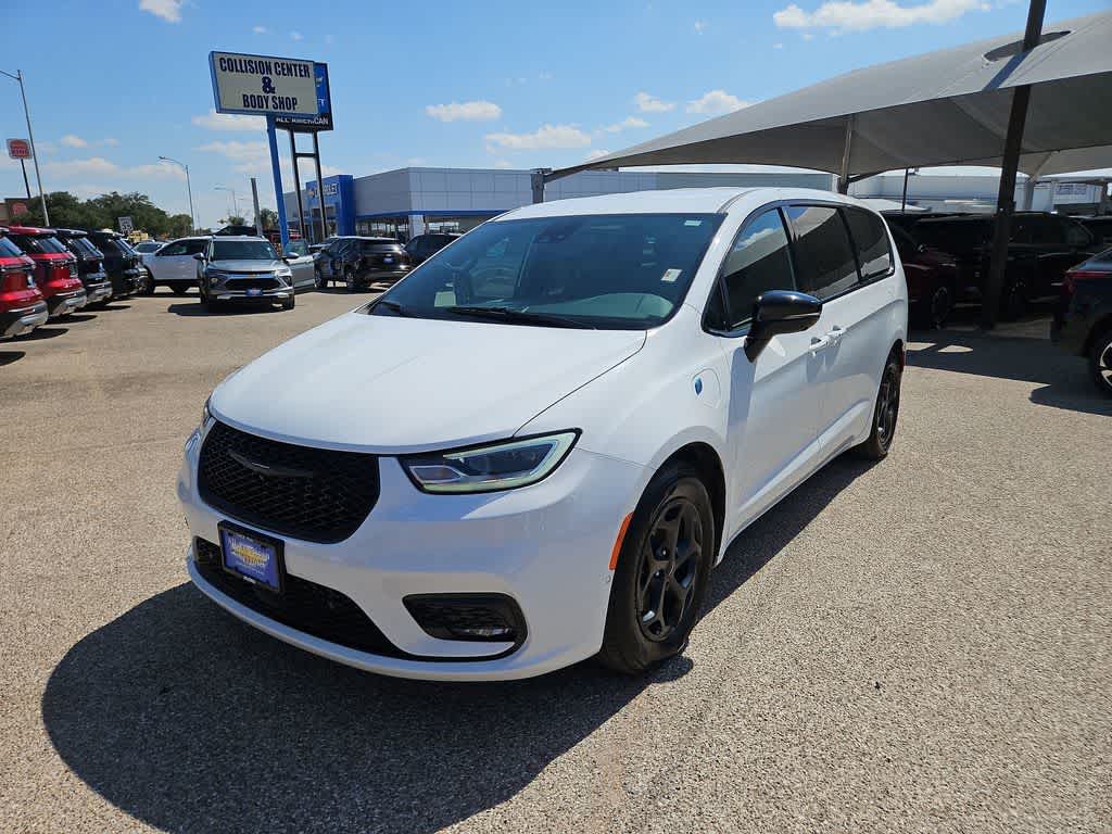 2024 Chrysler Pacifica Hybrid S Appearance Pkg