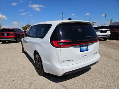 2024 Chrysler Pacifica Hybrid S Appearance Pkg