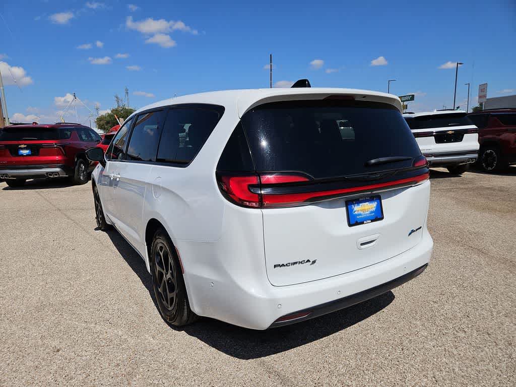 2024 Chrysler Pacifica Hybrid S Appearance Pkg