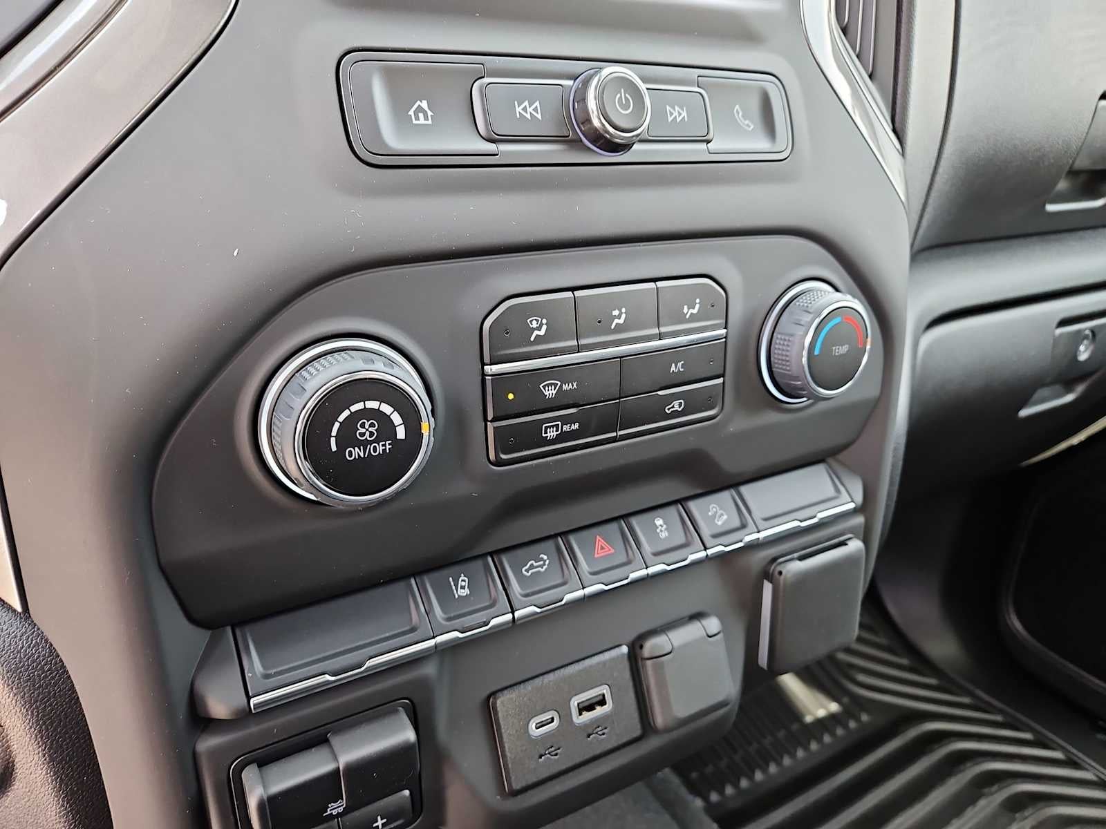 2025 Chevrolet Silverado 2500 HD Custom