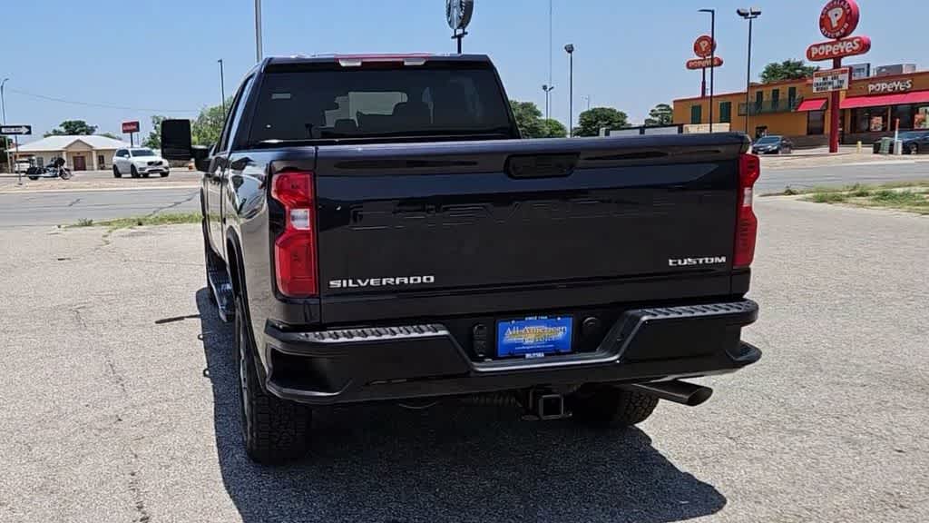 2024 Chevrolet Silverado 2500 HD Custom