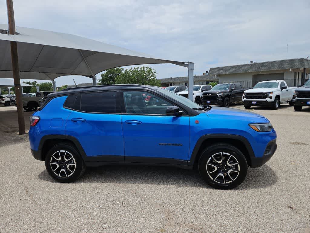 2025 Jeep Compass Trailhawk