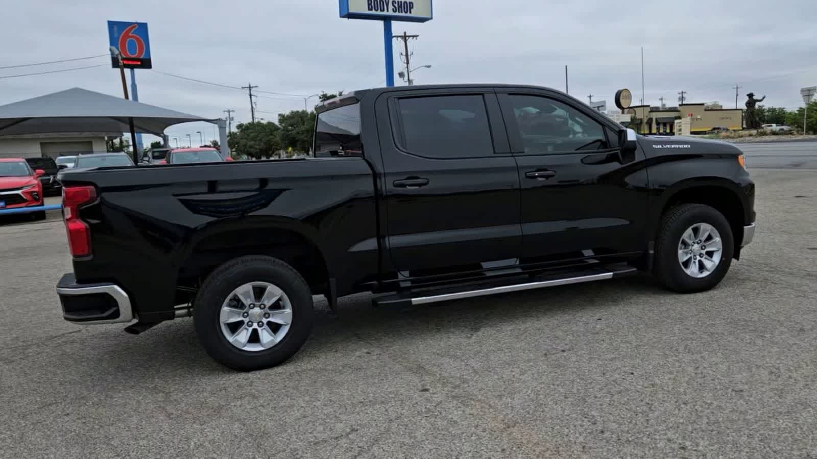 2024 Chevrolet Silverado 1500 LT