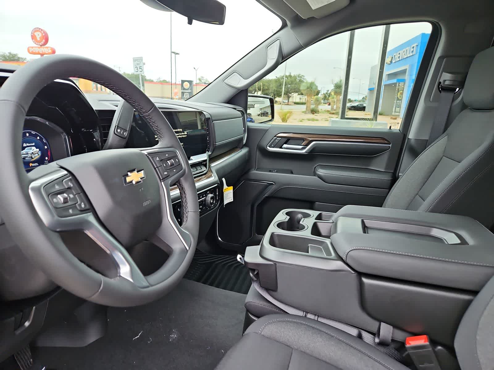 2024 Chevrolet Silverado 1500 LT