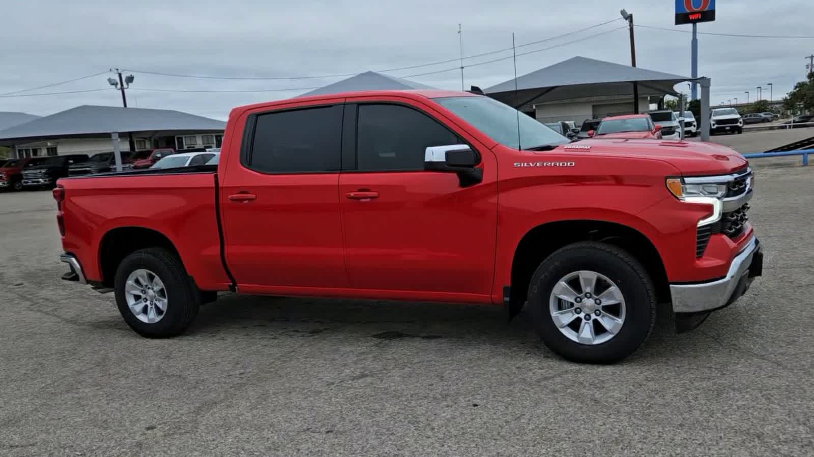 2024 Chevrolet Silverado 1500 LT