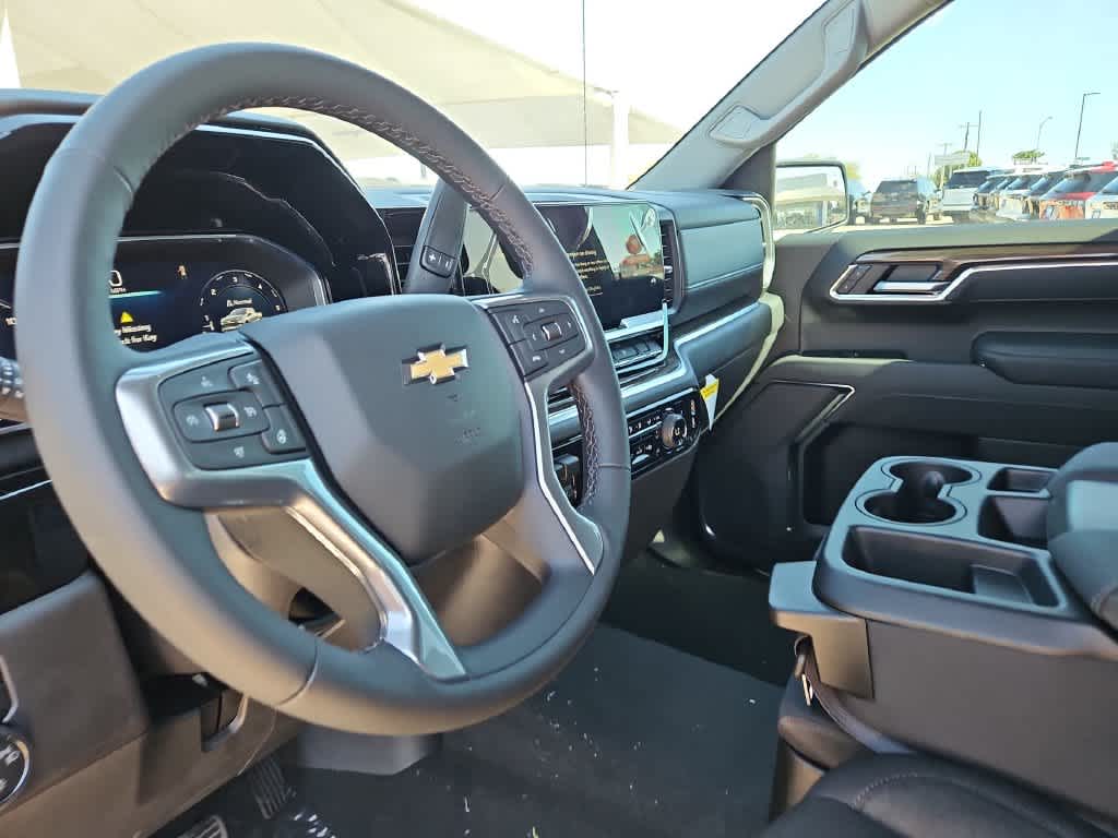 2026 Chevrolet Silverado 1500 LT - Photo 10