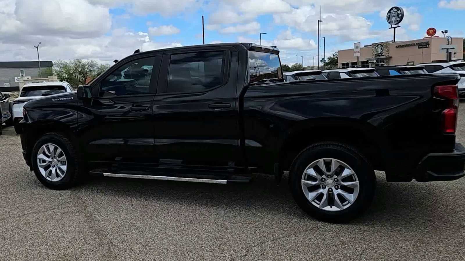 2022 Chevrolet Silverado 1500 LTD Custom