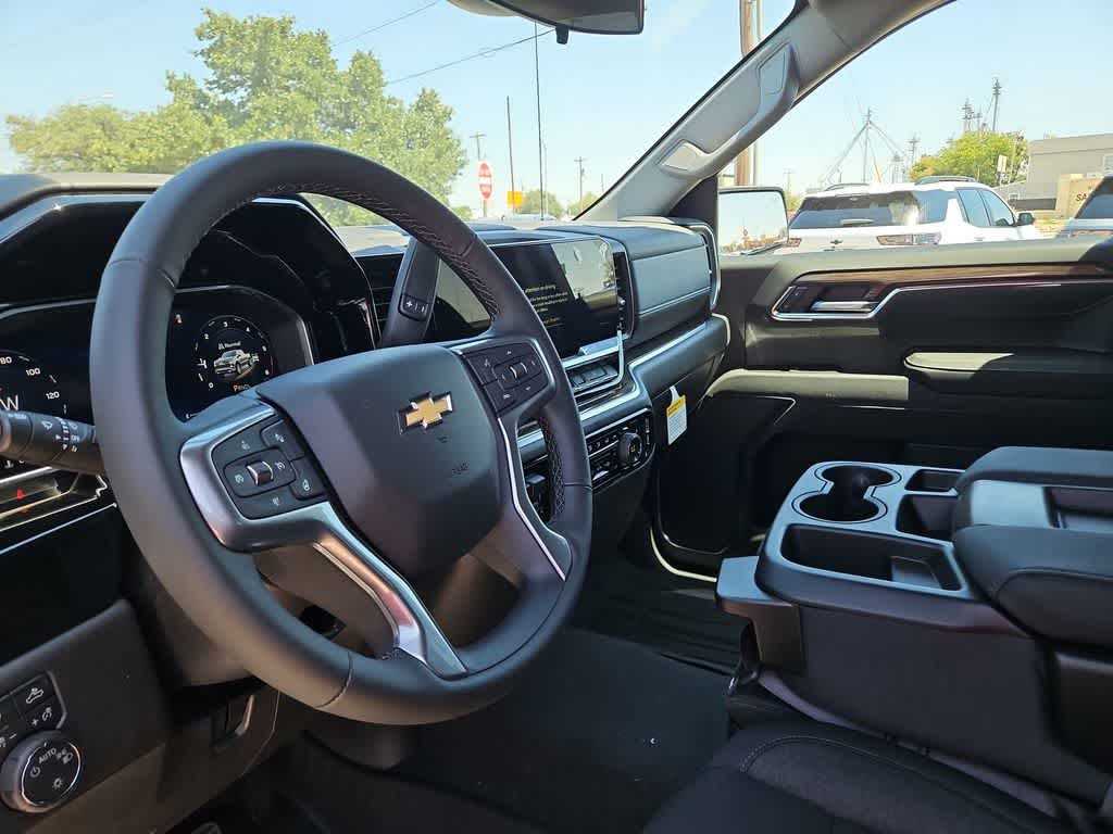 2026 Chevrolet Silverado 1500 LT - Photo 10