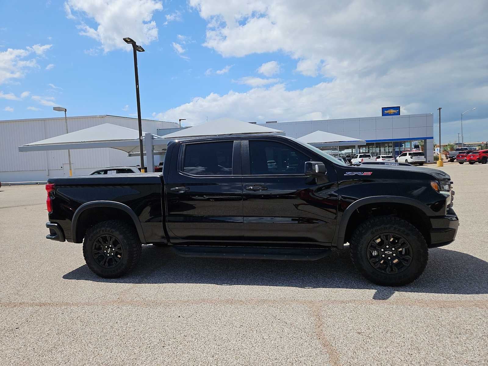 2025 Chevrolet Silverado 1500 ZR2