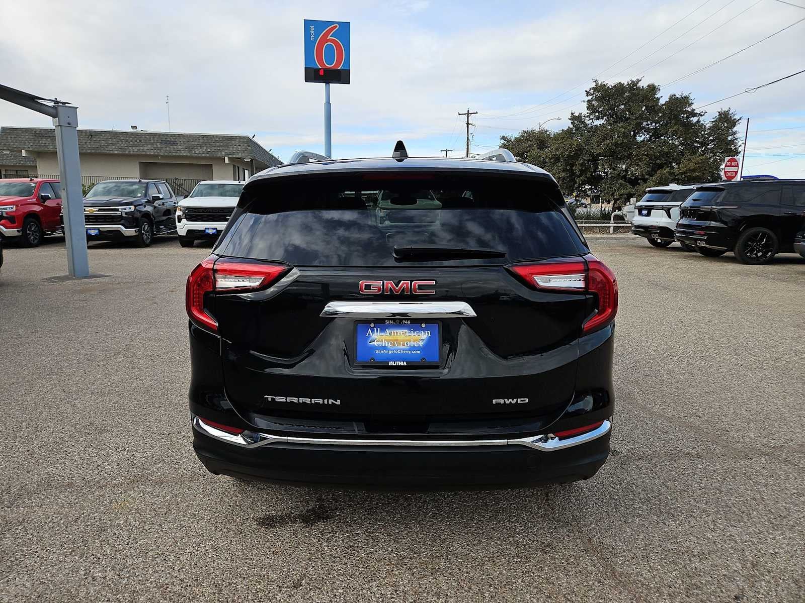 2024 GMC Terrain SLT